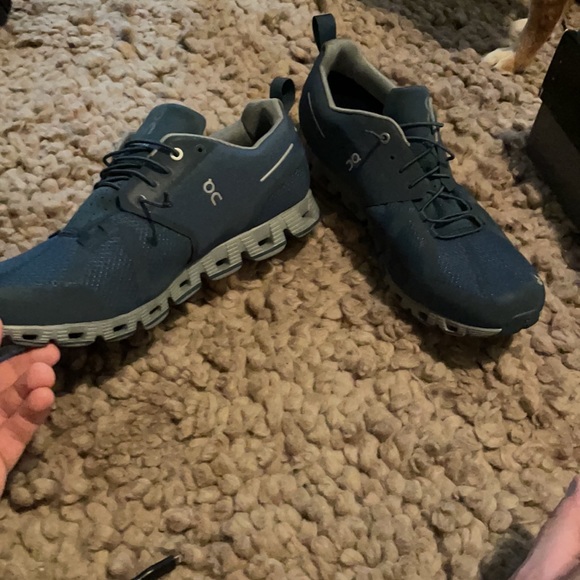 Cloud Waterproof QC Athletic shoes, Size 12 - Picture 3 of 5